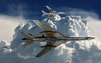 Ту-22, поворот, ракеты, облака, баки, aircraft, небо Ту-22, поворот, ракеты, облака, баки, aircraft, небо